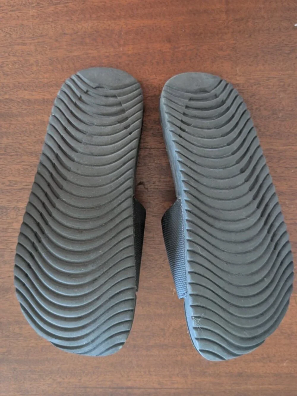 Nike Slides - Size 5Y